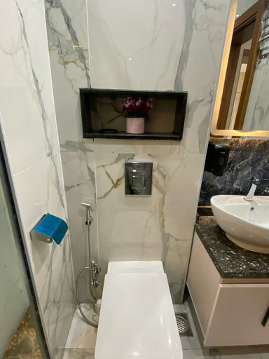 Bathroom 3, Golden Season Hotel, Qasr an-Nil