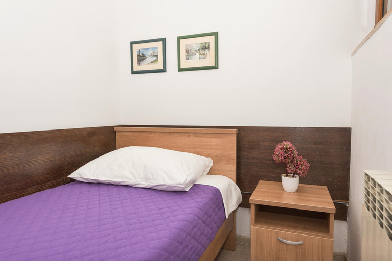 Others 5, Apartmani Cesljar, Makarska
