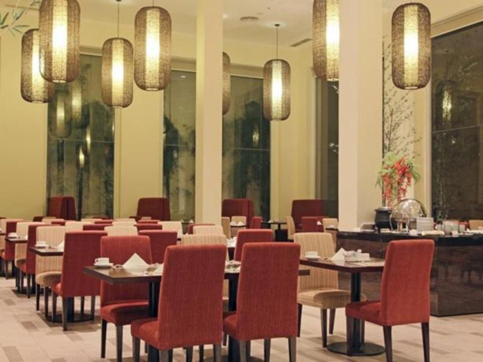 Food & Drinks 5, Harmoni One Convention Hotel & Service Apartments, Batam