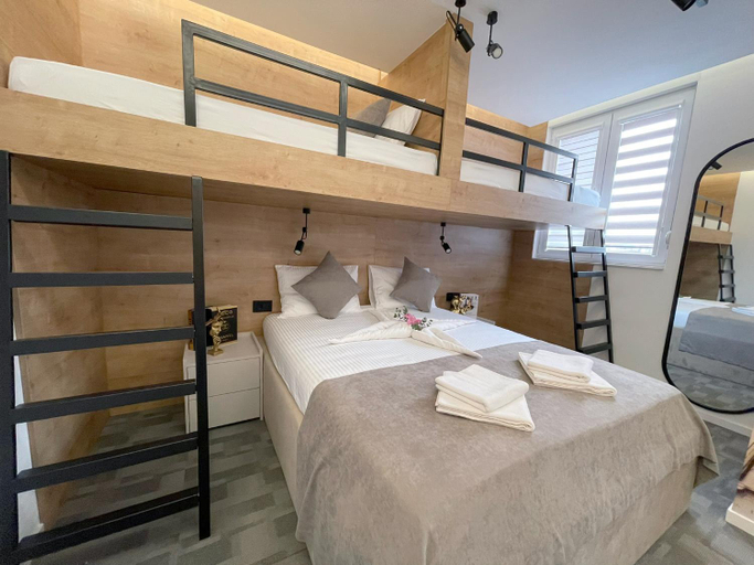 Bedroom 8