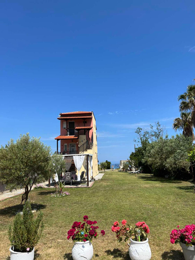 Others 5, Lia's Beach House, Central Macedonia