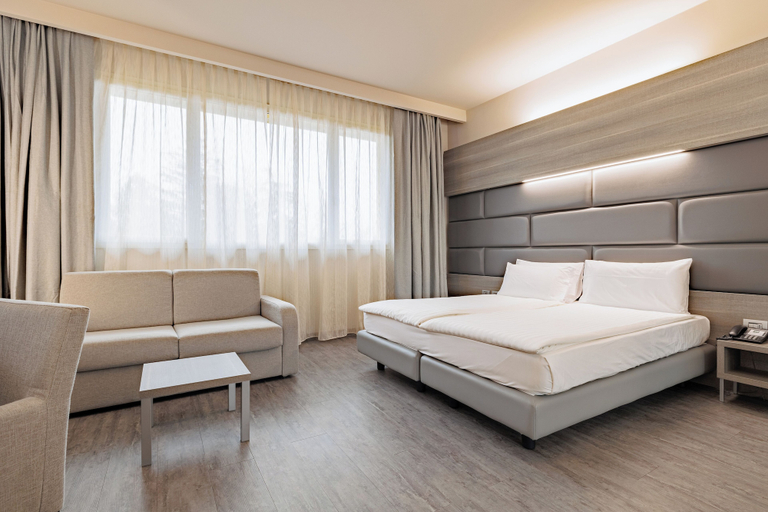 Bedroom 2, Just Hotel Saronno, Varese