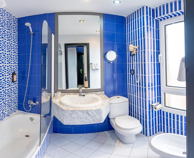 Bathroom 3, Hotel Faranda Express Pathos Gijon, Ascend Hotel Collection, Asturias