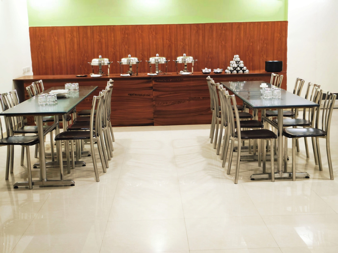 Food & Drinks 5, Aroha Stayinn - Gurugram, Gurgaon