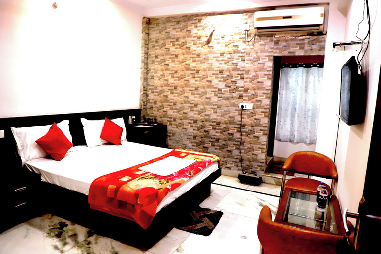 Bedroom 4, Hotel River View, Khagaria