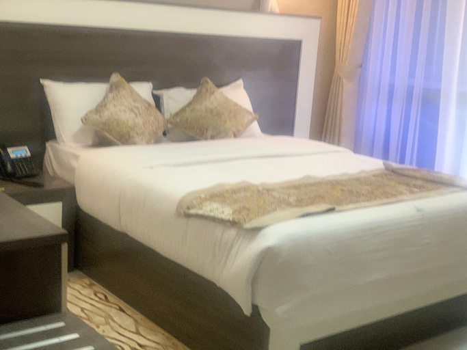 Bedroom 5, AK Gardens Hotel, Ibanda