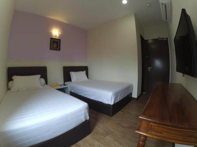 Bedroom 5, Link Hotel, Penang Island
