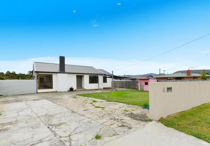 Exterior & Views, Quiet Room with off street parking in Hobart, Glenorchy