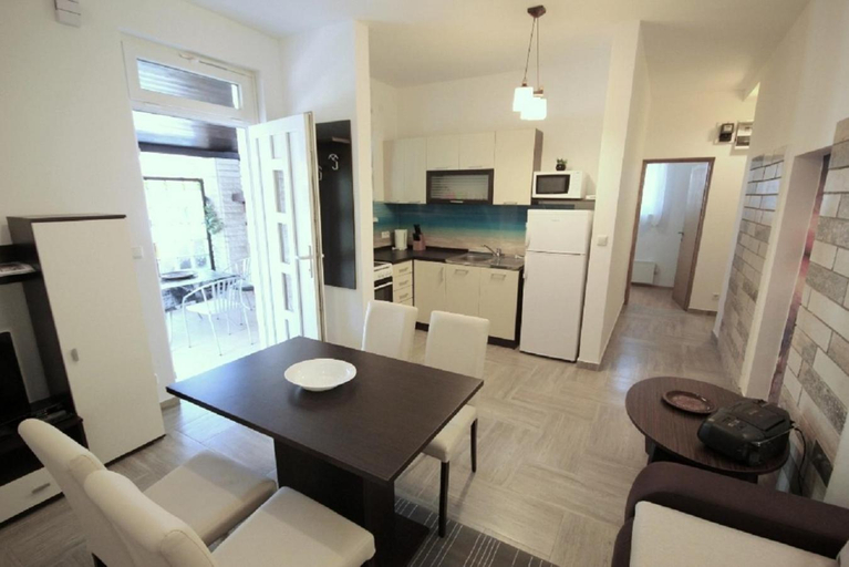 4, Kristijan Apartments, Novigrad