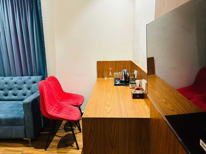 Others 4, Hotel Swarn Bhoomi, Kanpur Nagar