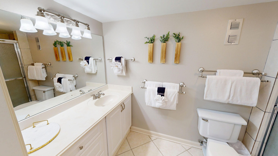 Bathroom 5, Shoreline Towers 1074 2 Bedroom Condo, Okaloosa