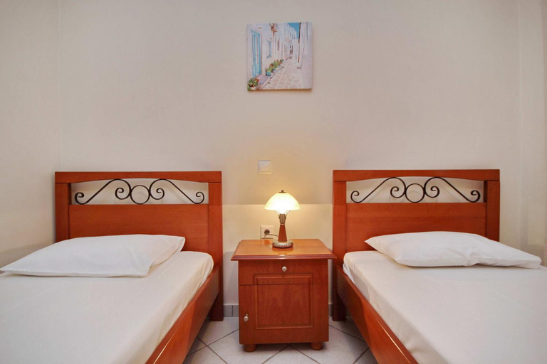 Others 5, Efi's studios, Peloponnese