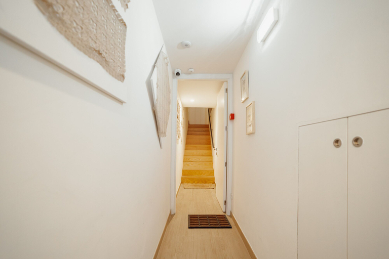 Room 5, Carmo Residence Porto - S Luis by Vacationy, Porto