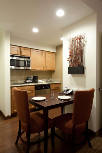 Dining Room 7