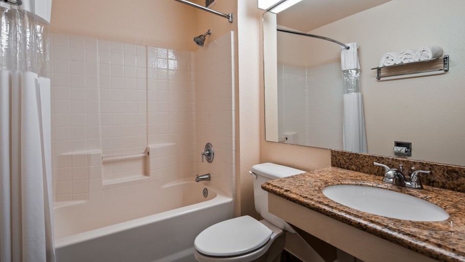 Bathroom 4, SureStay Plus Hotel by Best Western Rocklin, Placer