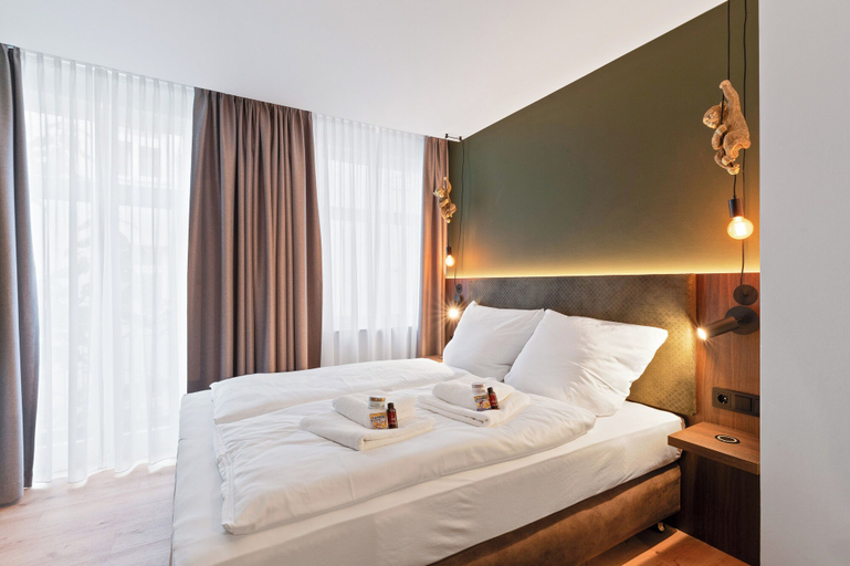 Bedroom 3, JUNGLE No5 Boutique Hotel - Stuttgart City-Center, Stuttgart