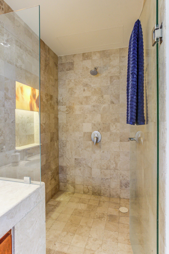 Bathroom 3, El Tigre Isla Palmares, Compostela