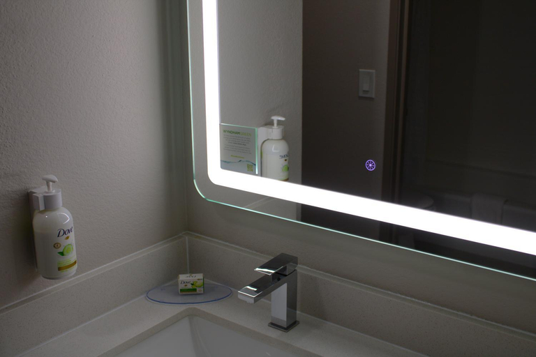 Bathroom 4, Baymont by Wyndham San Marcos, Hays