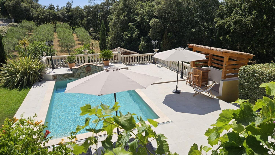 Others 3, Villa Xanadu, Var