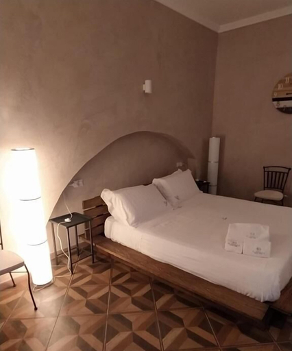 Bedroom 5, AL CONSOLE DEPANDANCE, Bari