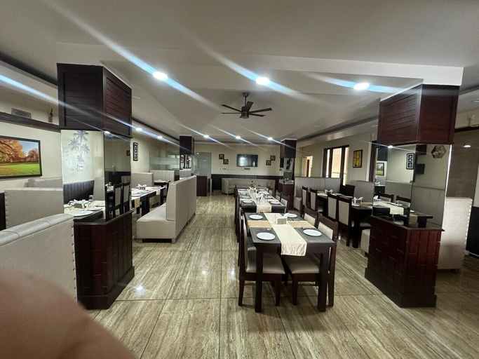Food & Drinks 5, Hotel Anant Restaurant And Bar, Mandi