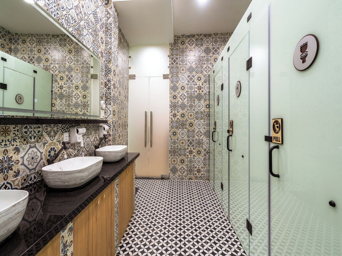 Bathroom 5, Amango Home Le Thi Rieng, District 1