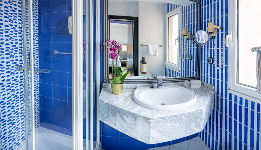 Bathroom 3, Hotel Faranda Express Pathos Gijon, Ascend Hotel Collection, Asturias