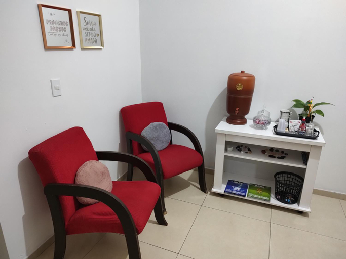 Others 4, Quarto confortavel em Est Velha, Estação