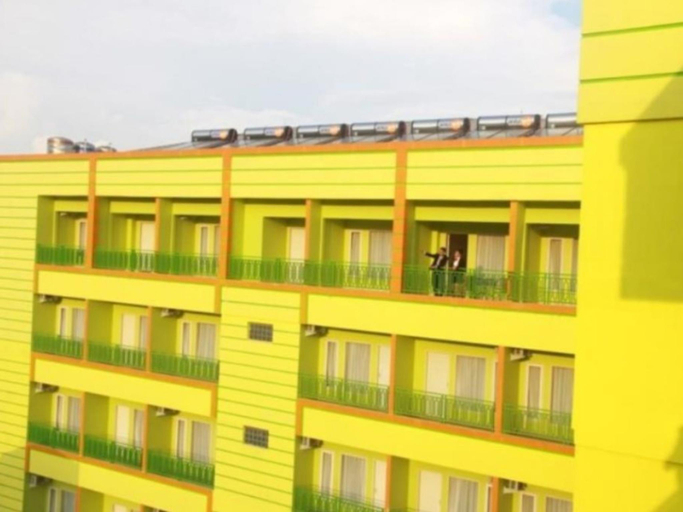 Exterior & Views 3, Muara Hotel & Mall Ternate, Ternate