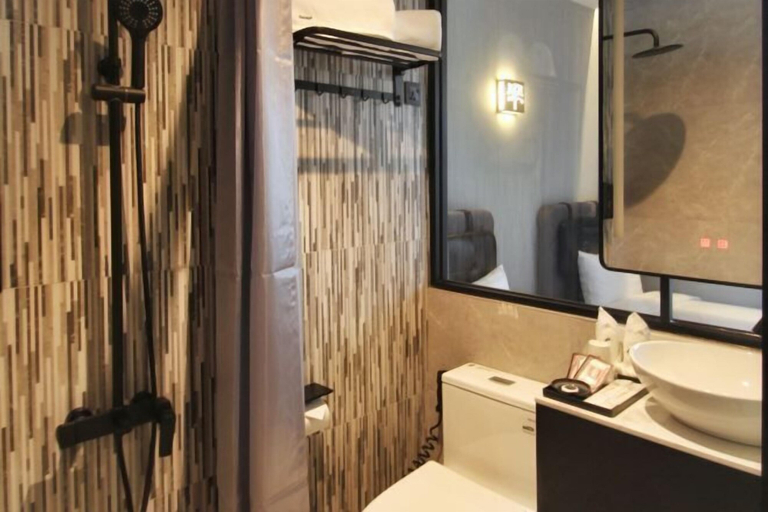 Bathroom 4, The Seraya Hotel, Ahanta West