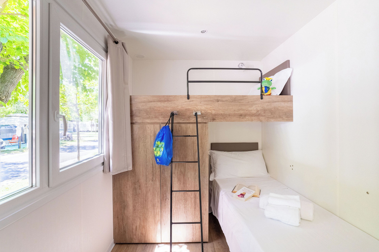Bedroom 5, Club Del Sole Adriatico Cervia Easy Camping Village, Ravenna