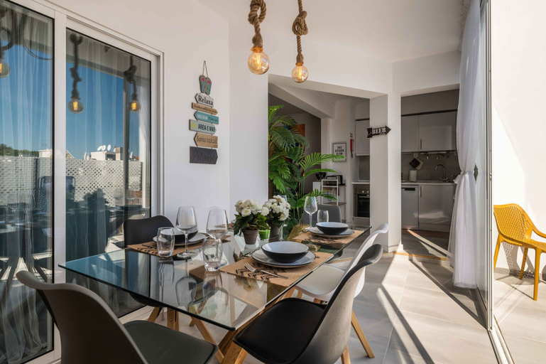 Room 4, Salgados Village T2 Apartment - 800m da Praia, Albufeira