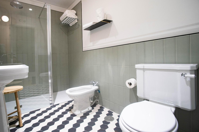 Bathroom 2, Soho Boutique Congreso, Madrid