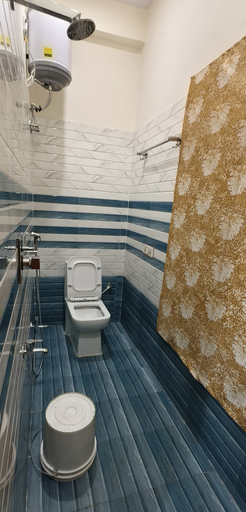 Bathroom 2, Hotel Ganga Palace By GRB, Varanasi