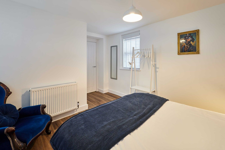 Room 5, Host Stay The Coach House Apartment 2, Redcar and Cleveland