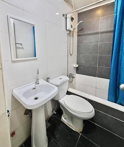 Bedroom 4, Cozy Condo Unit at Palm Towers, Makati City