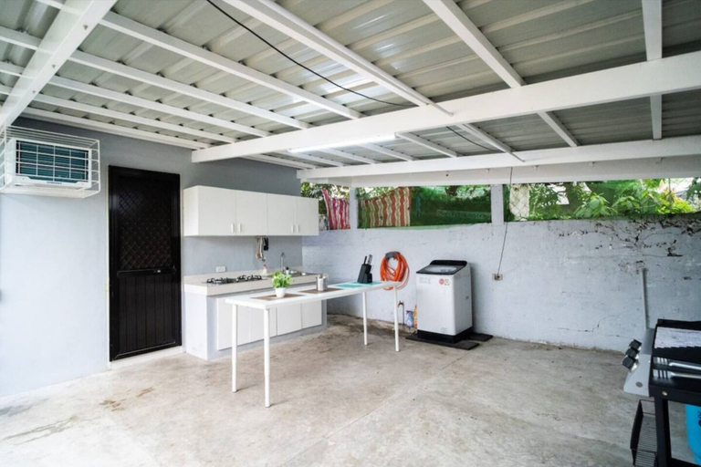 Room 2, 3bd Lux City Oasis LAS Pinas, Las Piñas