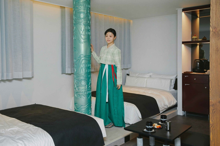 Bedroom 21