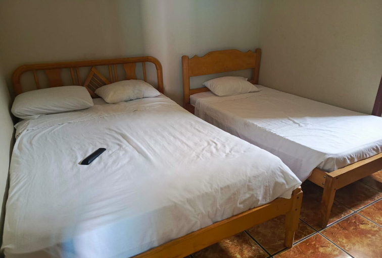 Bedroom 5, HOTEL EUSKAL BEACH, Salinas