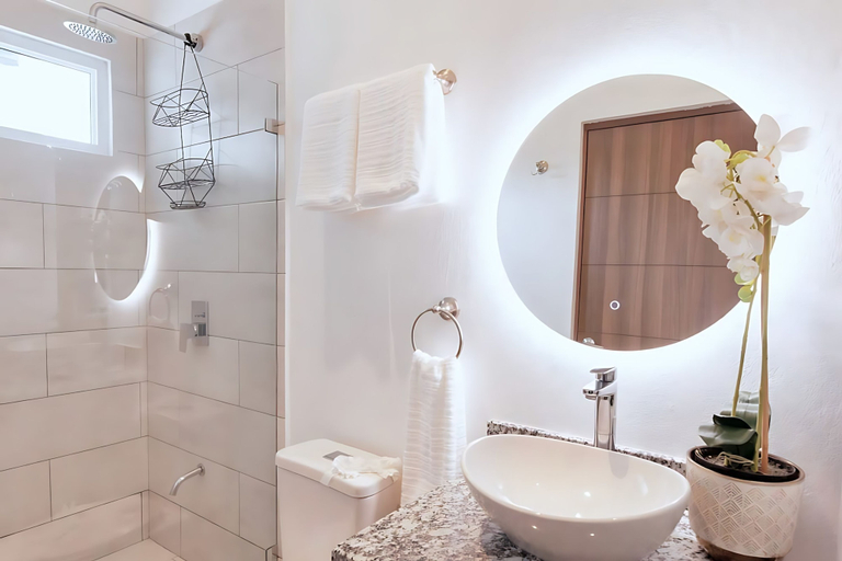 Room 2, Upstay - Modern Jaco Beach Apartment With Pool, Garabito