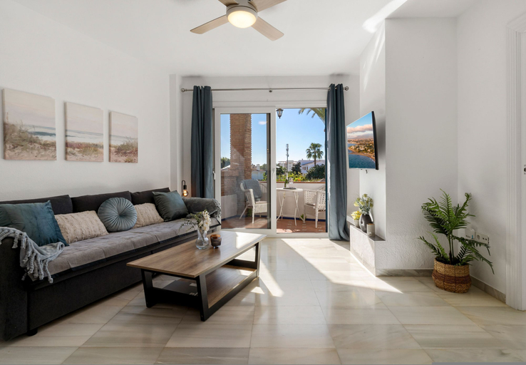 Room 4, Blue Pearl Apartment Old Town Fuengirola Ref 24 by Costarentals - Ref 24, Málaga