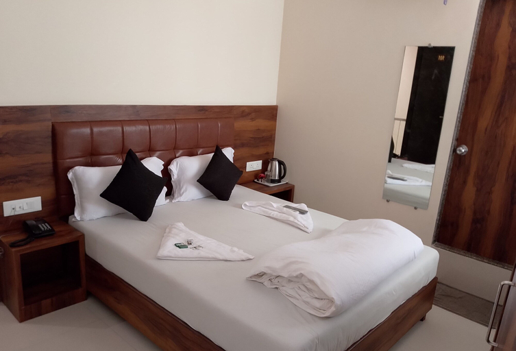 Bedroom 5, New Lavender By Glitz Hotels, Mumbai Suburban