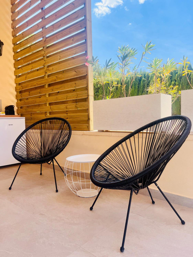 Others 4, Casa de Los Lirios, Alicante