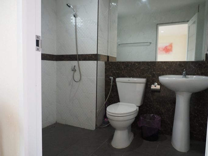 Bathroom 8