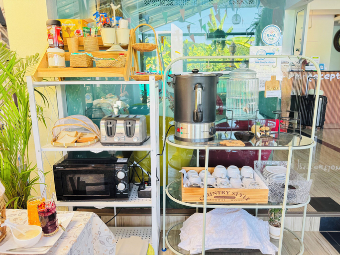 Food & Drinks 5, Collection O Room Lanna Hotel, Muang Chiang Mai