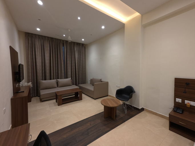 Others 3, Neelam Orchid, Kanpur Nagar
