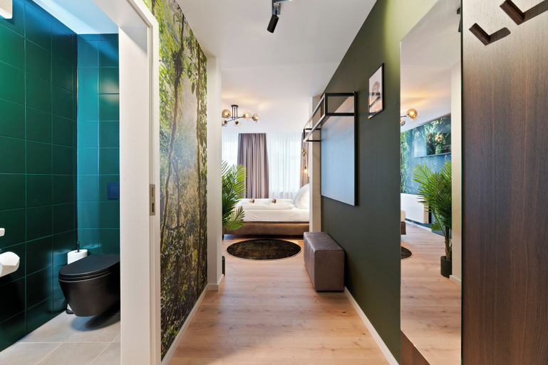 Bathroom 5, JUNGLE No5 Boutique Hotel - Stuttgart City-Center, Stuttgart