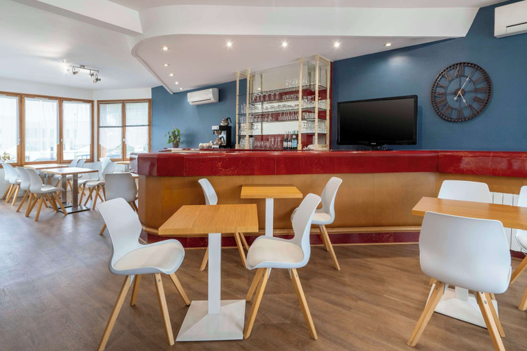 Food & Drinks 5, Sure Hotel by Best Western Saintes, Charente-Maritime