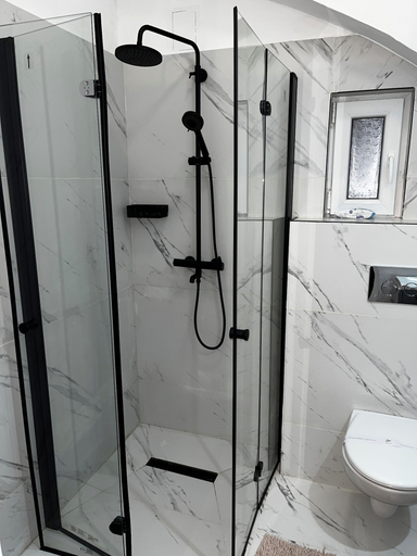 Bathroom 3, Suite 49, Brasov