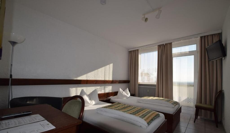 Bedroom 13